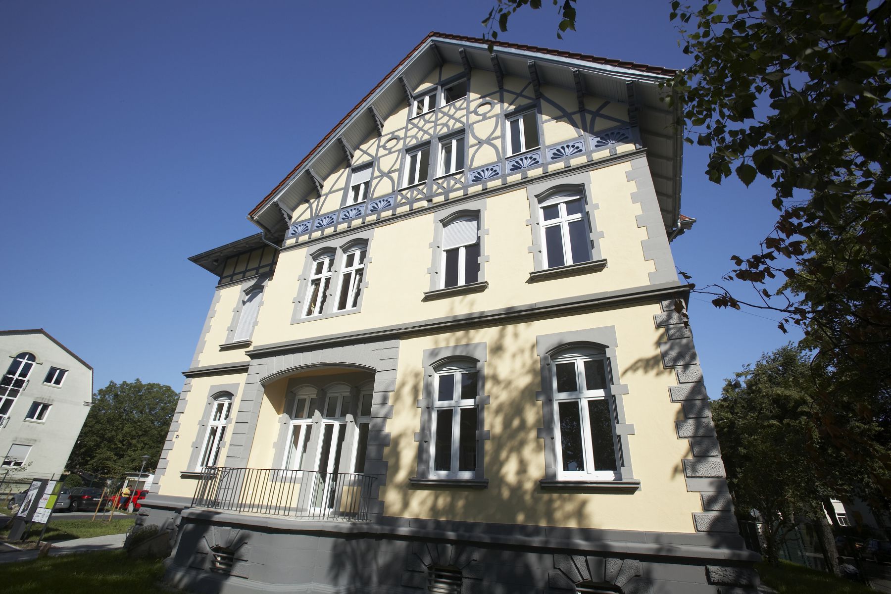 Kopfgrafik Zahnarzt Ober