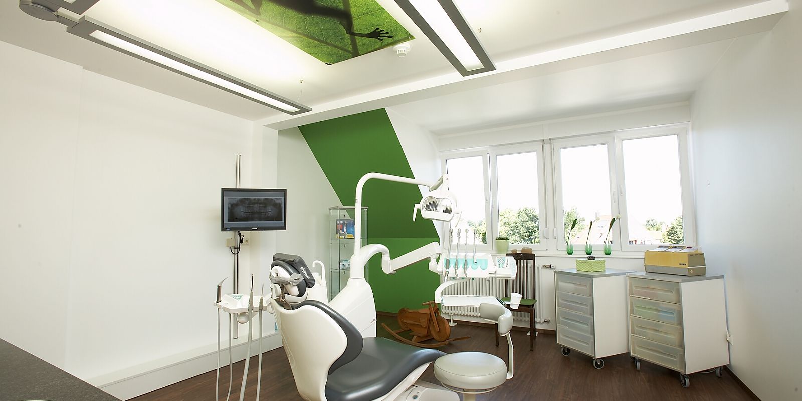 Kopfgrafik Zahnarzt Ober